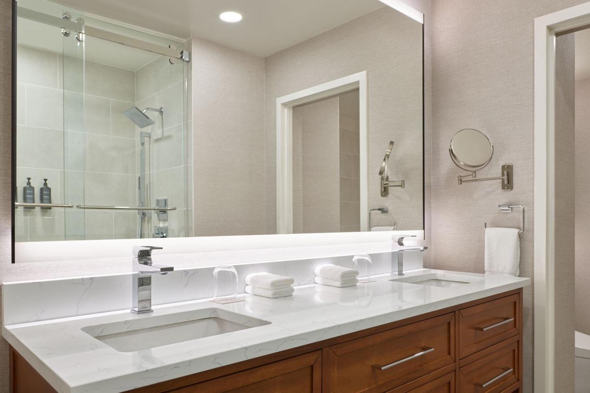 Luxury Suite Club level 1 Bedroom Presidential Suite
