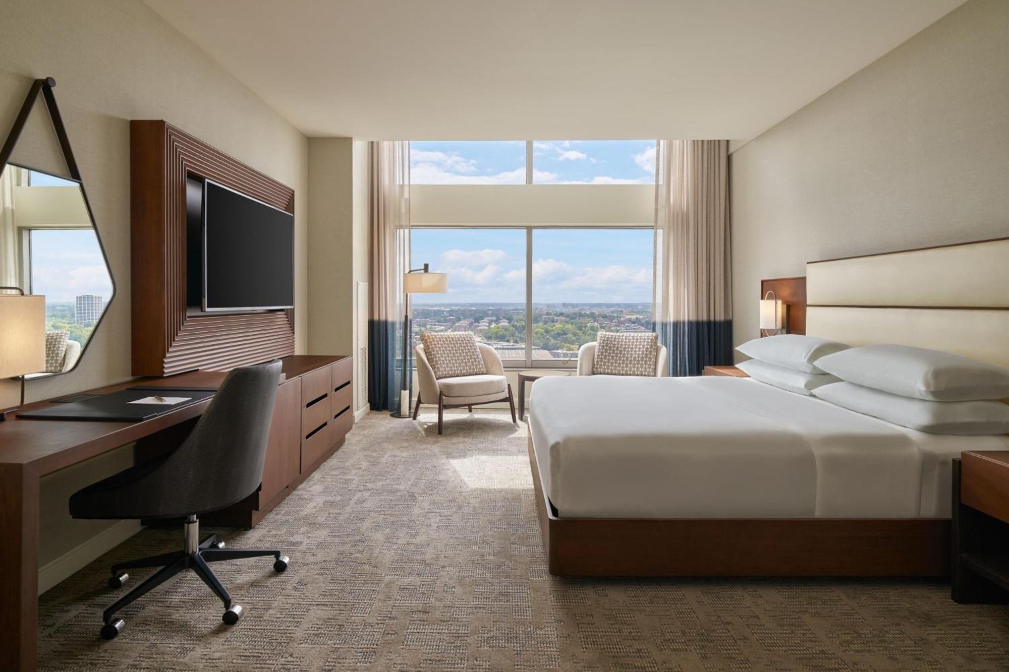 Luxury Suite Club level 1 Bedroom Presidential Suite