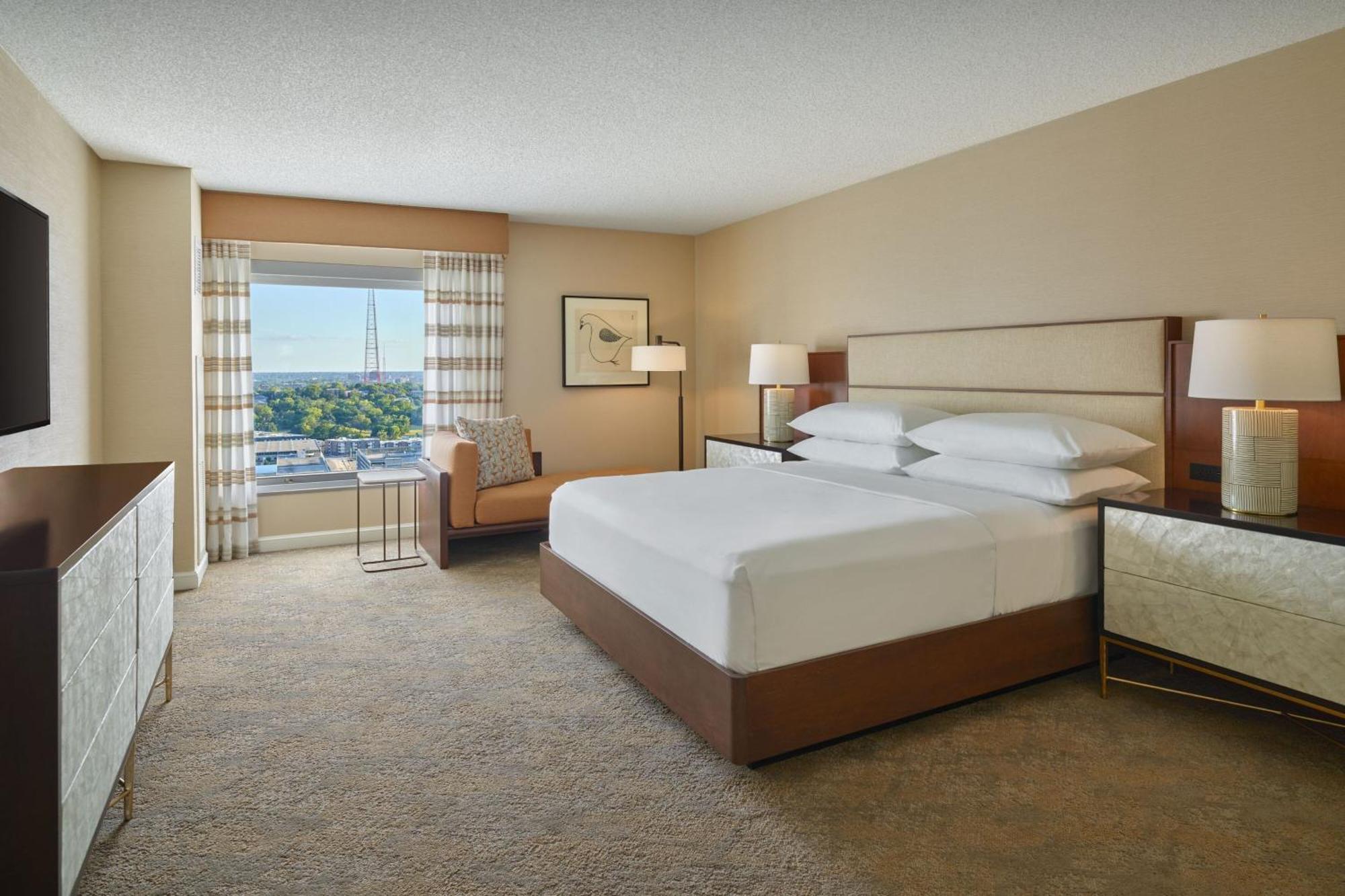 Luxury Suite Club level 1 Bedroom Presidential Suite